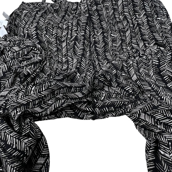 LOFT Black White Geometric Print Straight Neck Belted Jumpsuit Pockets Size M - Picture 9 of 11